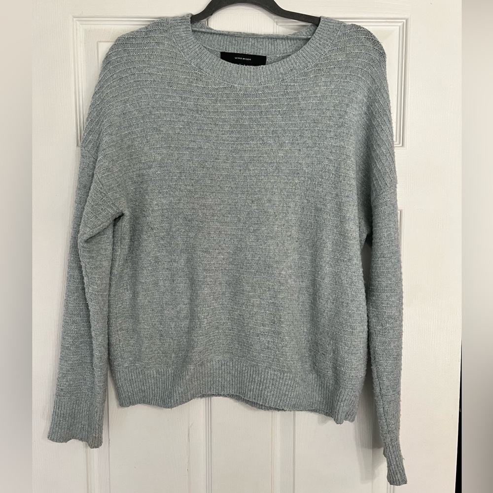 Vero Moda sweater - Medium